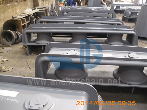 Ditutup Tipe Tiga-Roller Fairlead