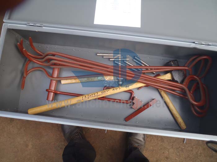 Disengaging Tool lan Toolbox
