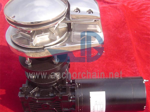 Listrik Vertikal Mooring Capstan