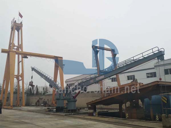 Electro Hydraulic Cargo Hose Crane