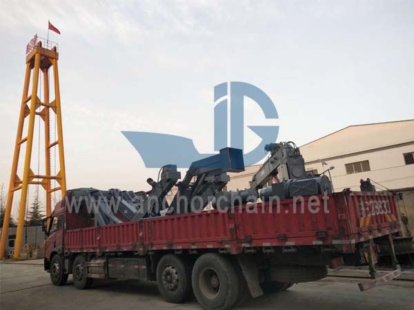 Gravitasi Inverted Arm Tipe Davit