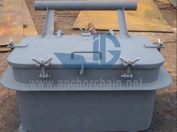 Tutup Hatch kanggo Lampu Terusan Suez