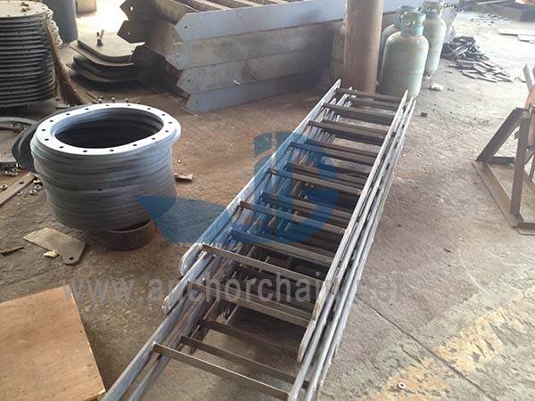 Tangga Vertikal Baja Laut