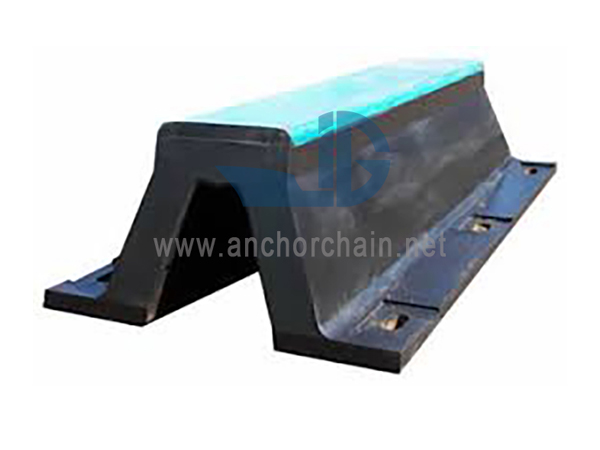 Tipe Arch V Rubber Fender